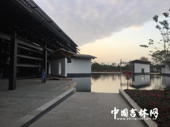 烏鎮(zhèn)互聯(lián)網(wǎng)國(guó)際會(huì)展中心一角_副本.jpg